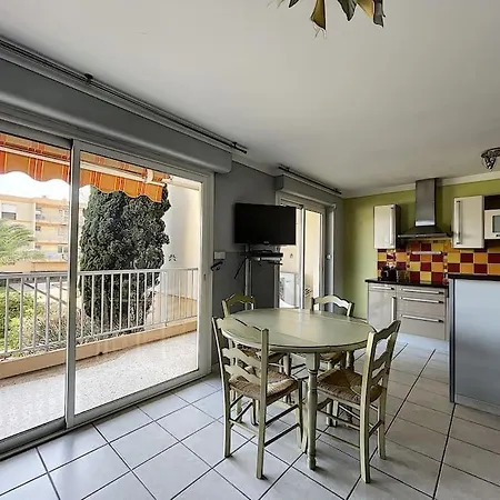 Nice Family Apartment Close To The Beach Le Lavandou Extérieur photo